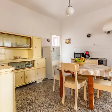 - Blue Gate Manor Tatil Evi Ližnjan