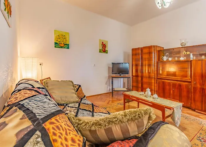 - Blue Gate Manor * Ližnjan