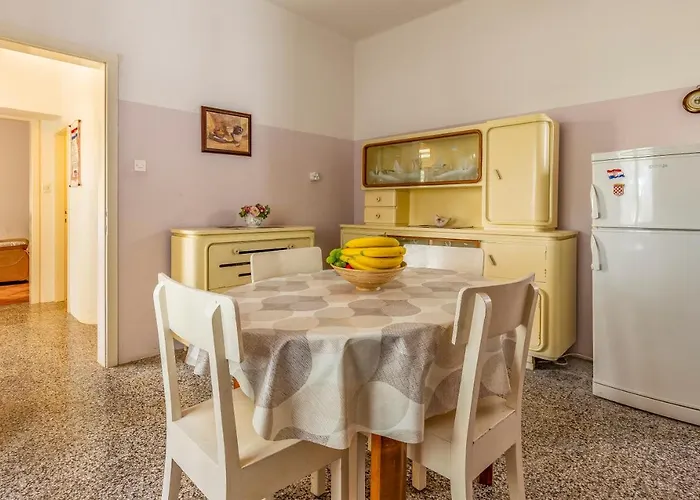 - Blue Gate Manor Holiday home